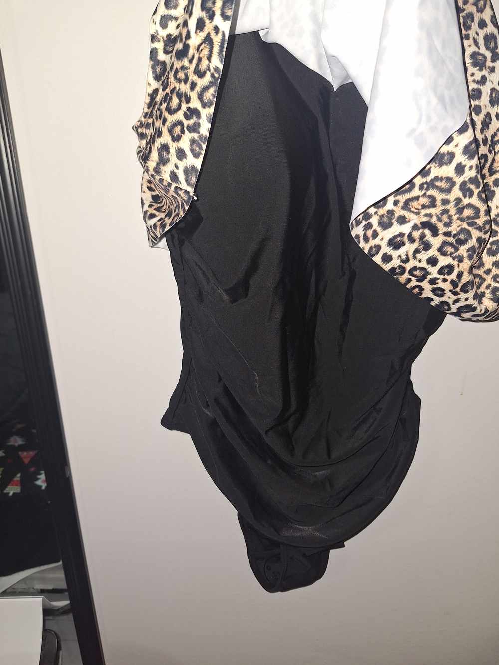 The NEW Boutique Leopard Print One-Piece Swimsuit in Tan and Black MEDIUM - Picture 2 of 6